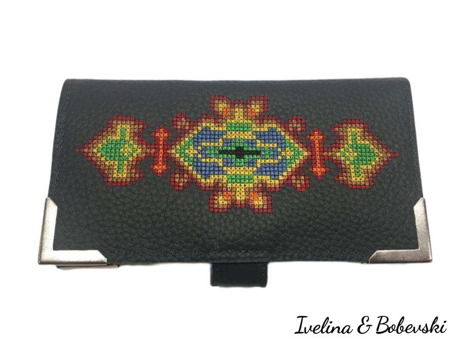Hubavelka_Ladies_Wallet_Embroidery_Leather_Ivelina_1