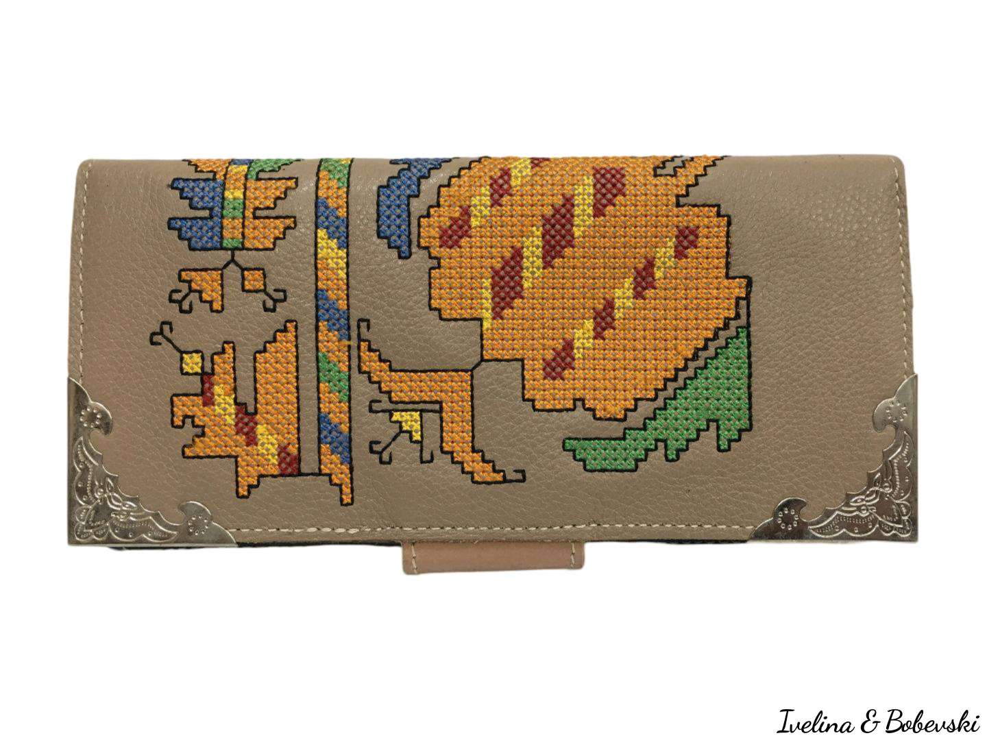 Ladies_Wallet_Embroidery_Leather_Benika_1