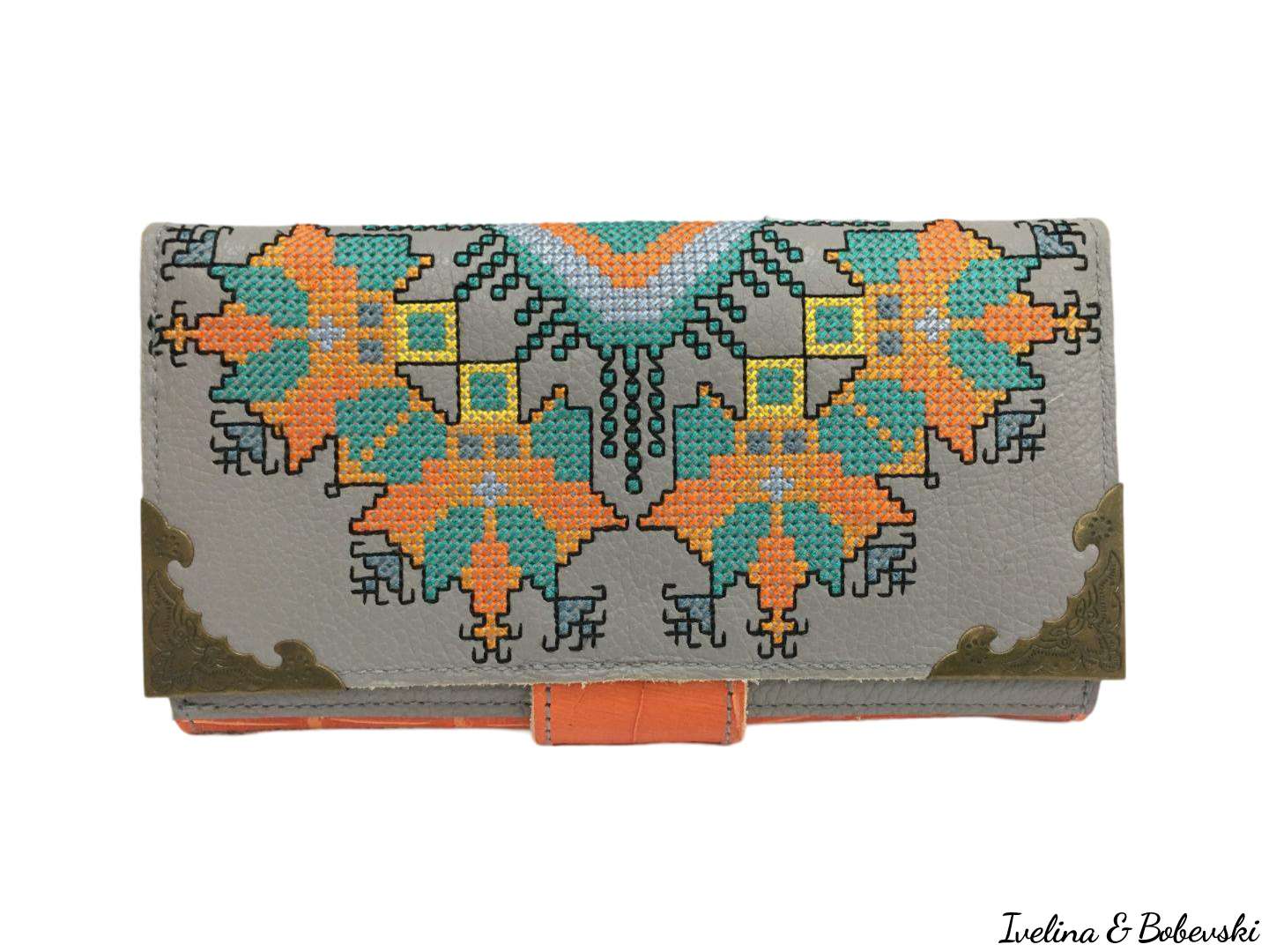 Ladies_Wallet_Embroidery_Leather_Famina_1