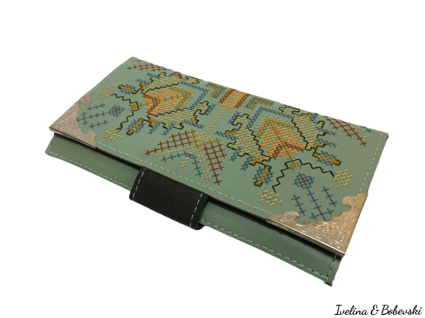 Ladies_Wallet_Embroidery_Leather_Tanika_3
