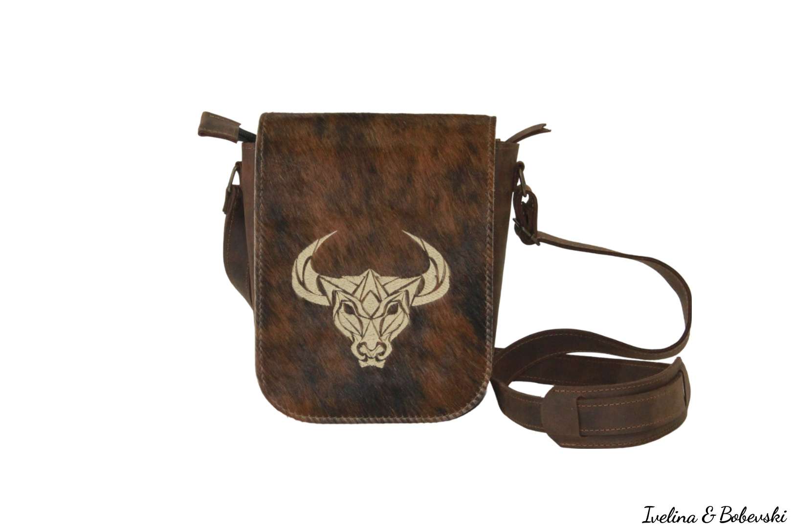 embroidery_fur_leather_bull_1
