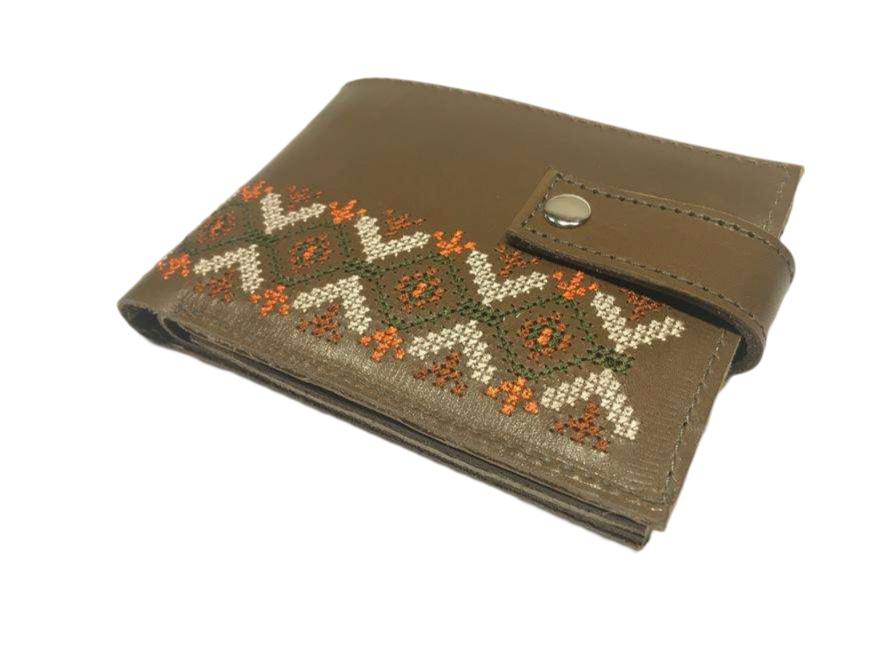 Noyo_Mens_Wallet_Embroidery_Leather_Ivelina_3.jpg