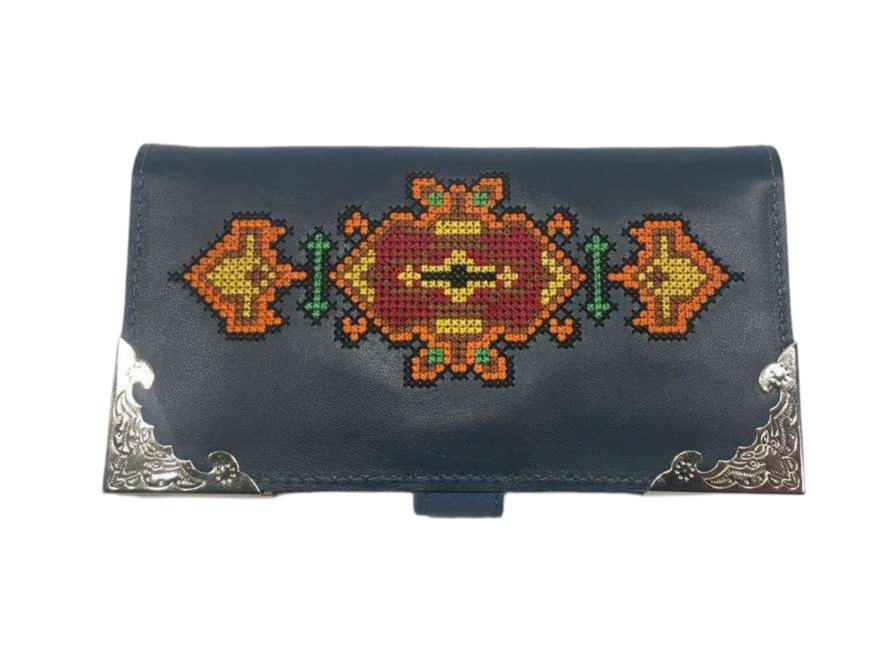 Lucy_Ladies_Wallet_Embroidery_Leather_Ivelina_1.jpg