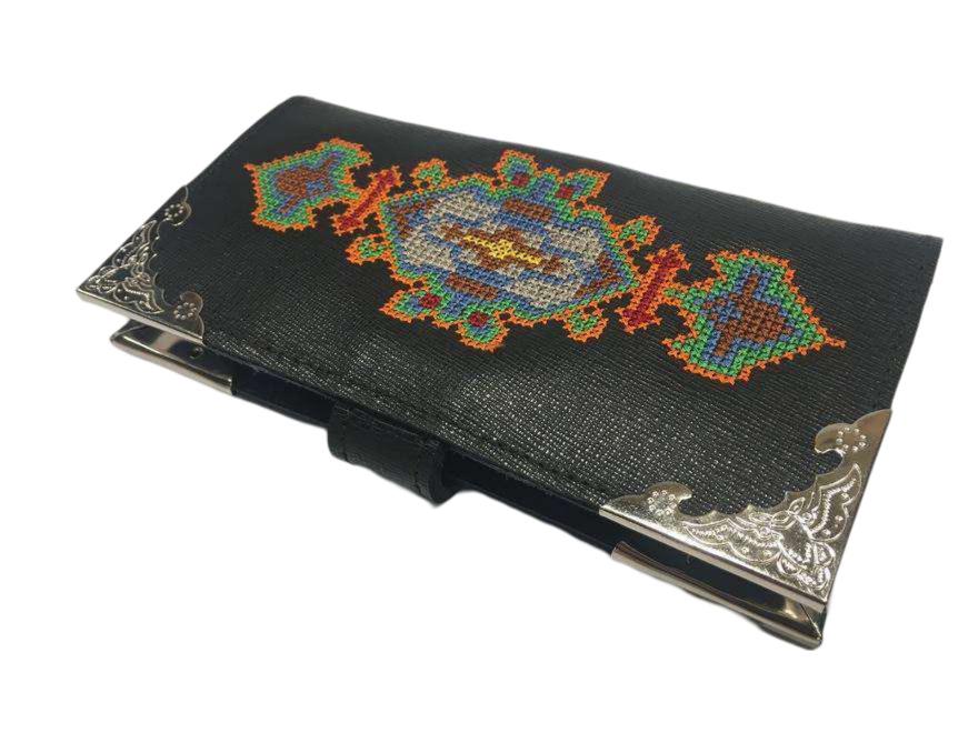 Nelena_Ladies_Wallet_Embroidery_Leather_Ivelina_3.jpg
