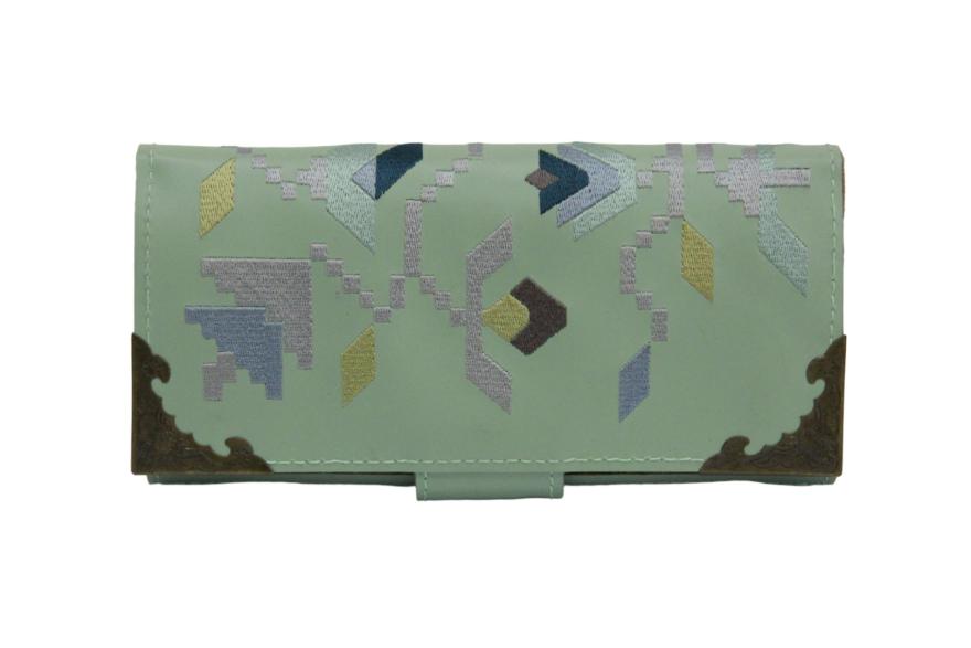 ladies_wallet_leather_embroidery_ivelina_bobevski_saya_1.jpg