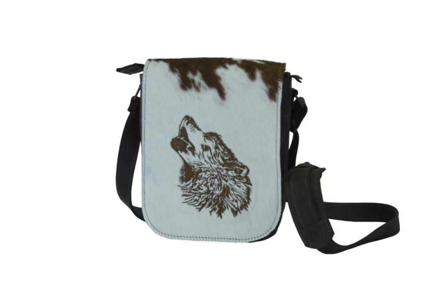 wolf_embroidery_fur_genuine_leather_1.jpg